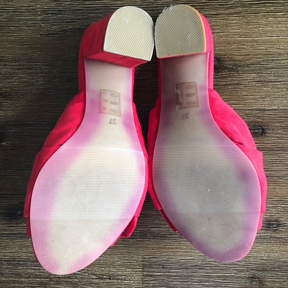 Red Block Heel Mules with Peep Toe - Picture 6 of 7